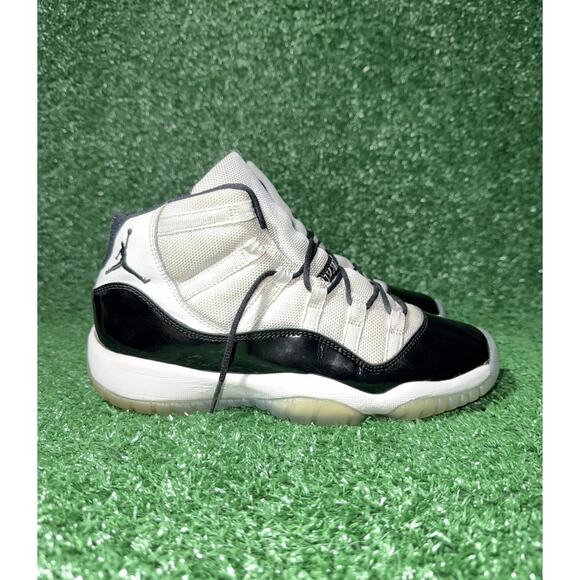 Nike Air Jordan 11 Retro GS 'Concord' 2018 378038-100 Youth Size